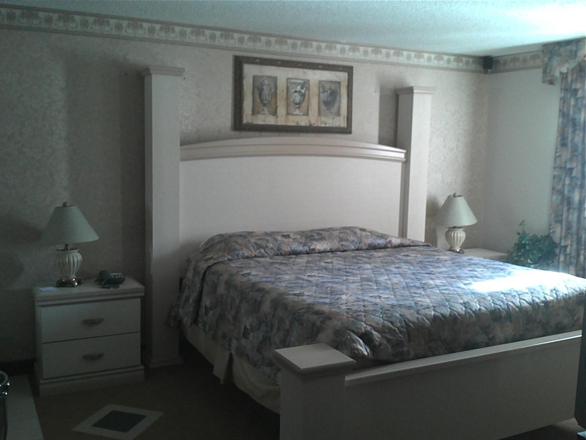 Empire Inn Брандън Екстериор снимка